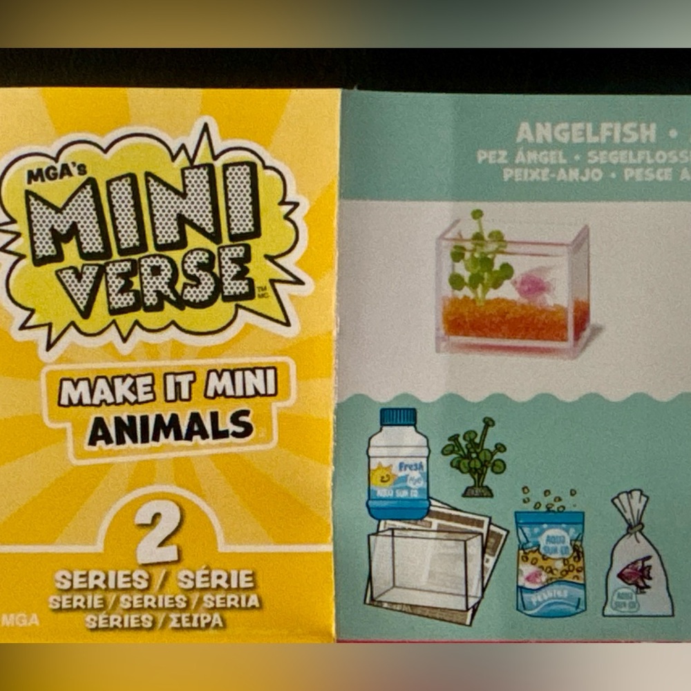 Angel Fish tank aquarium Angelfish Miniverse make it mini animals series 2